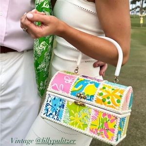 ISO this bag!! Please let me know if you have this and are looking to sell!